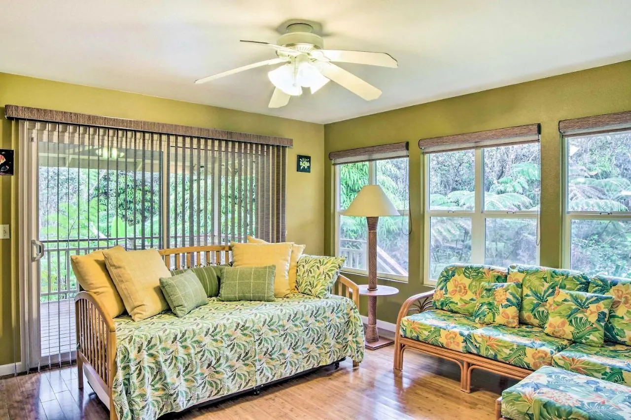 Breezy Home, 4 Mi To Volcanoes Natl Park! Vakantiehuis